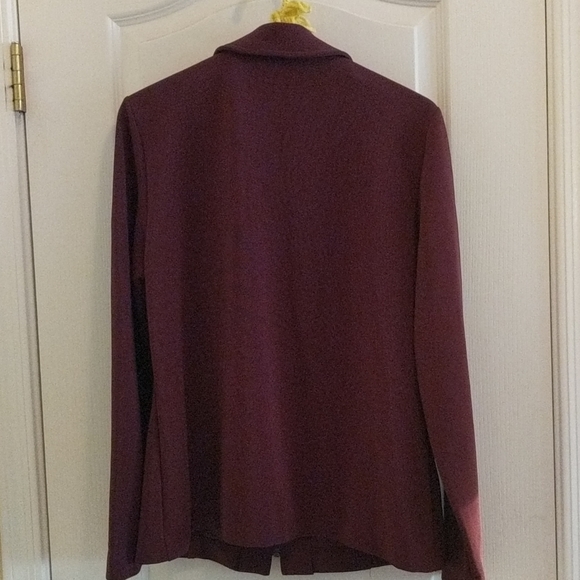 Weekenders wine colored, med pant suit - Picture 5 of 11